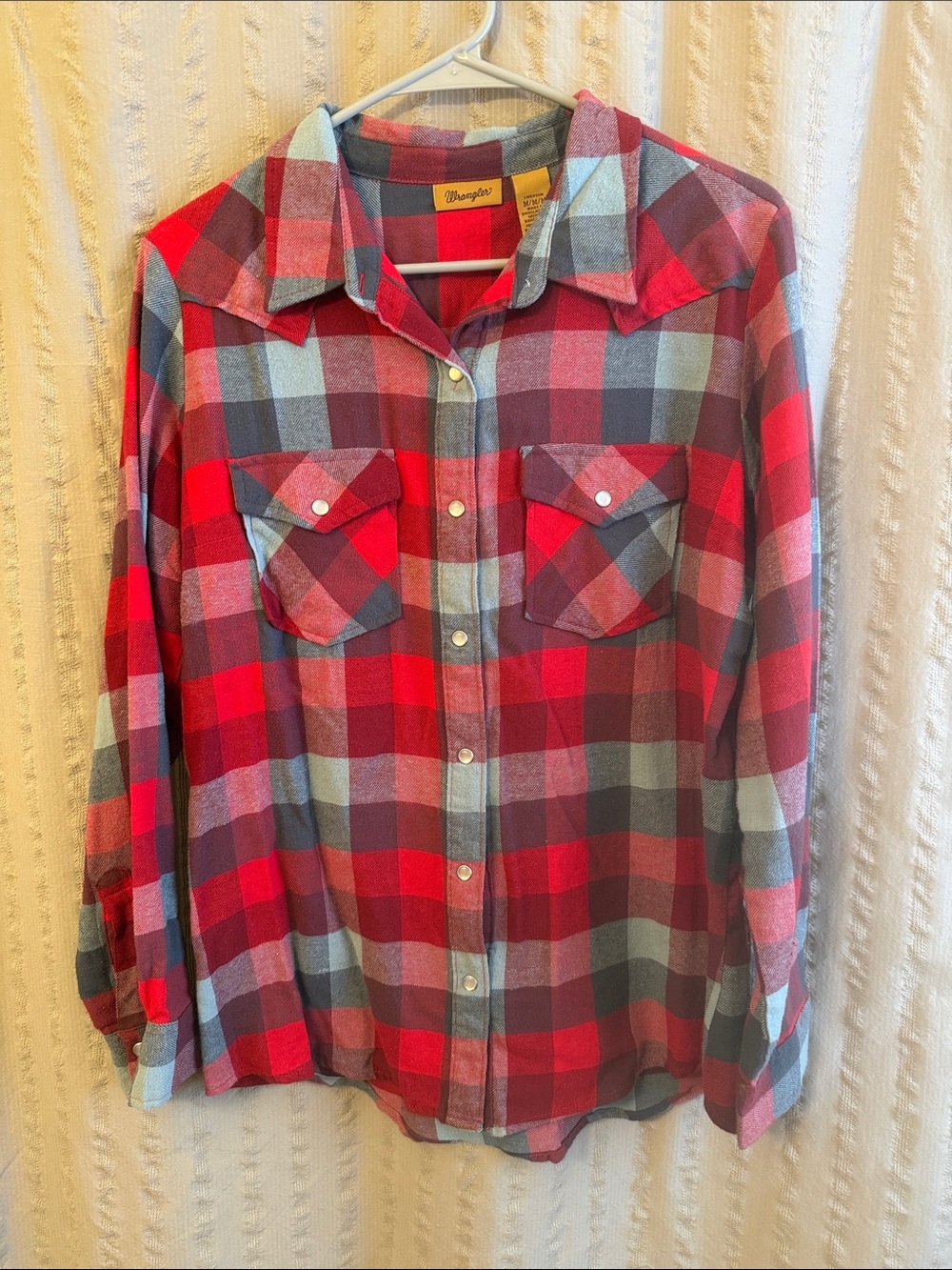 Wrangler Red & Gray Plaid Button-Down Shirt